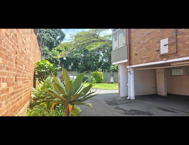 1 BEDROOM APARTMENT TO LET IN BULWER